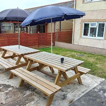 Criw Bach Static Caravan Apartment Bryncroes Екстериор снимка